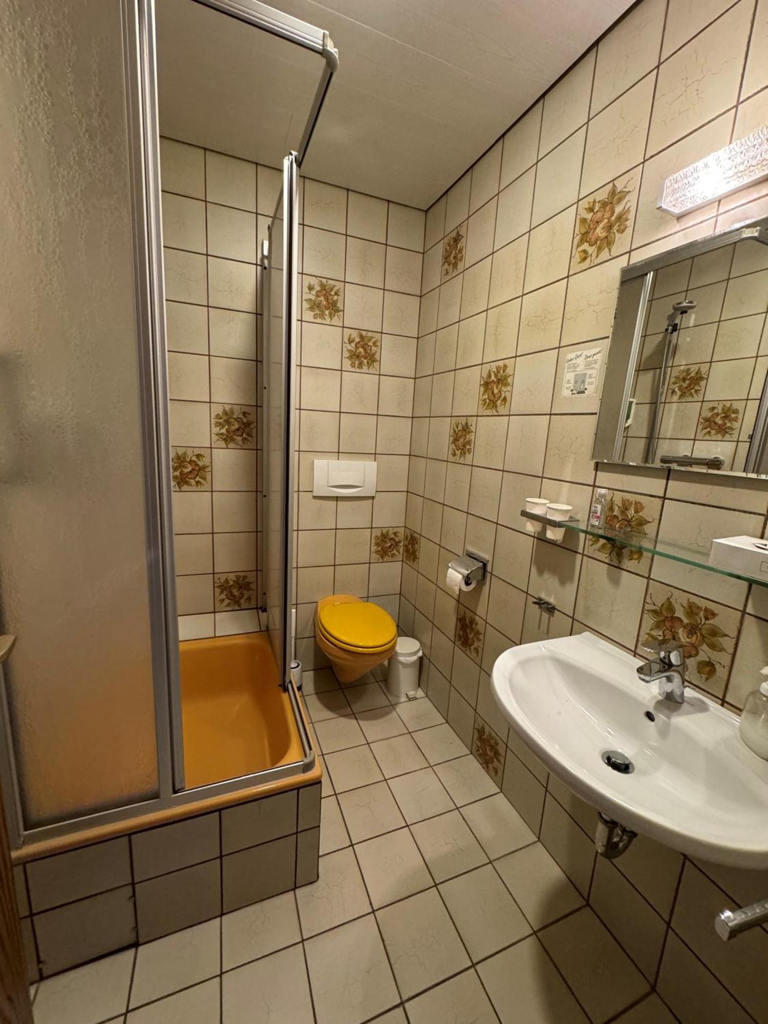 Hotel Zur Muehle Iserlohn Bilik gambar