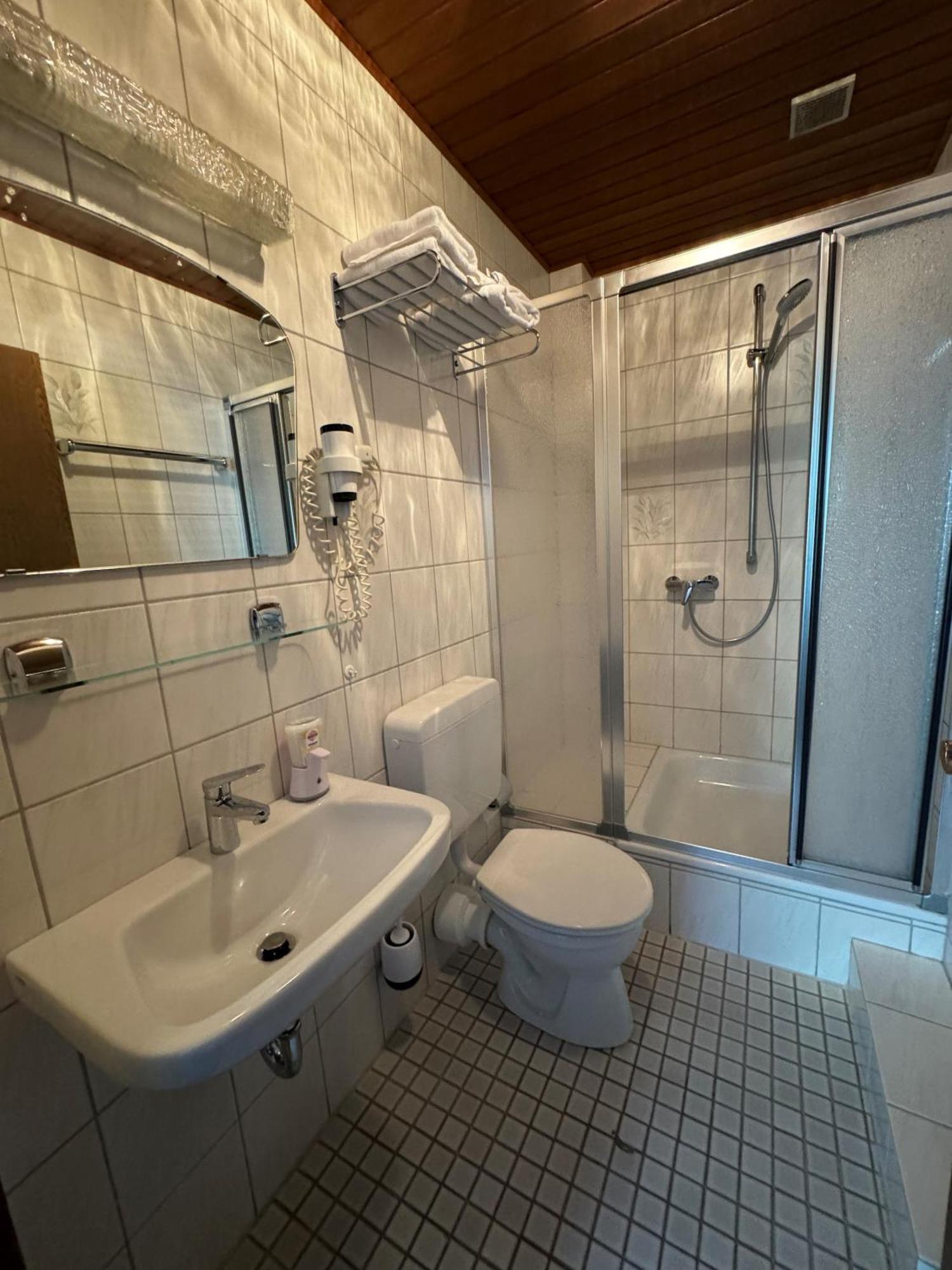 Hotel Zur Muehle Iserlohn Bilik gambar